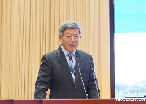 迟福林.JPG